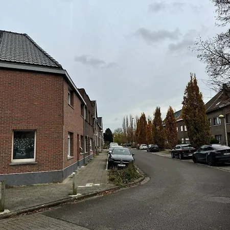 Centrally Located House For Six * Rumst