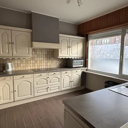 Centrally Located House For Six 펜션 Rumst