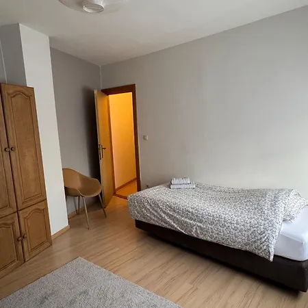 Centrally Located House For Six * Rumst